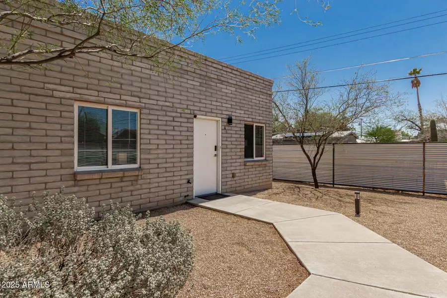 2415 N Columbus Boulevard, Tucson, AZ 85712