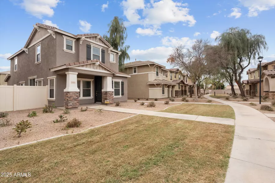 5824 E HOOVER Avenue, Mesa, AZ 85206