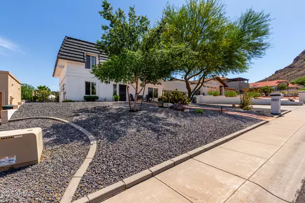Phoenix, AZ 85022,1951 E JANICE Way
