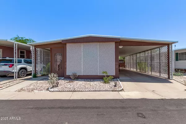 Apache Junction, AZ 85120,800 W APACHE Trail #148