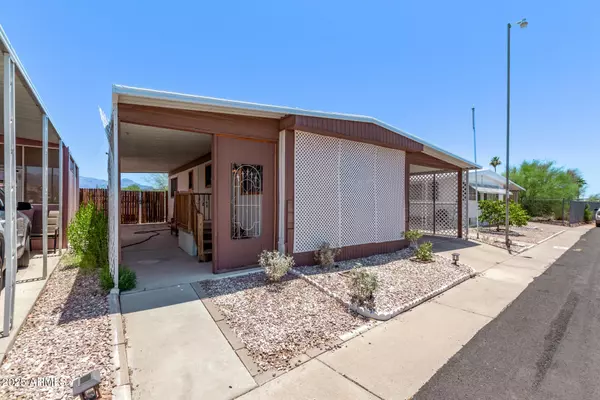 Apache Junction, AZ 85120,800 W APACHE Trail #148