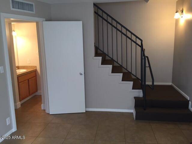 Scottsdale, AZ 85257,1261 N GRANITE REEF Road