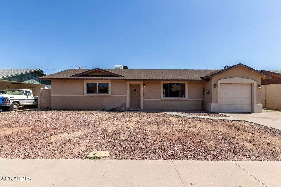 233 E 7TH Drive, Mesa, AZ 85210