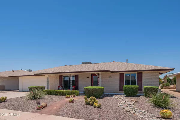 10011 W PRAIRIE HILLS Circle, Sun City, AZ 85351