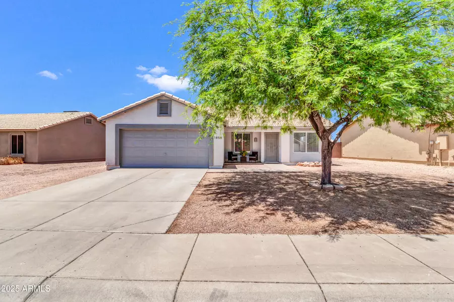 1858 S OCOTILLO Drive, Apache Junction, AZ 85120