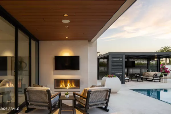 Paradise Valley, AZ 85253,6587 N PALMERAIE Boulevard #1050