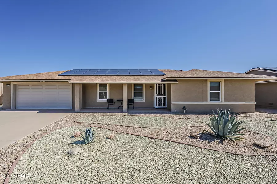 10826 W HUTTON Drive, Sun City, AZ 85351