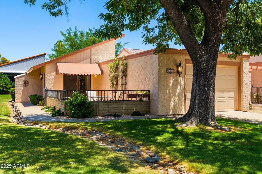 212 LEISURE WORLD --, Mesa, AZ 85206