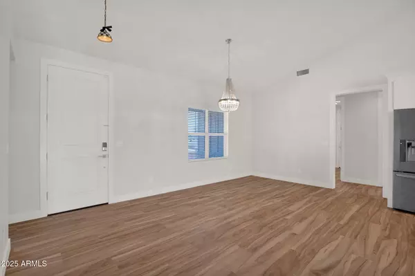 Phoenix, AZ 85020,1336 E BELMONT Avenue