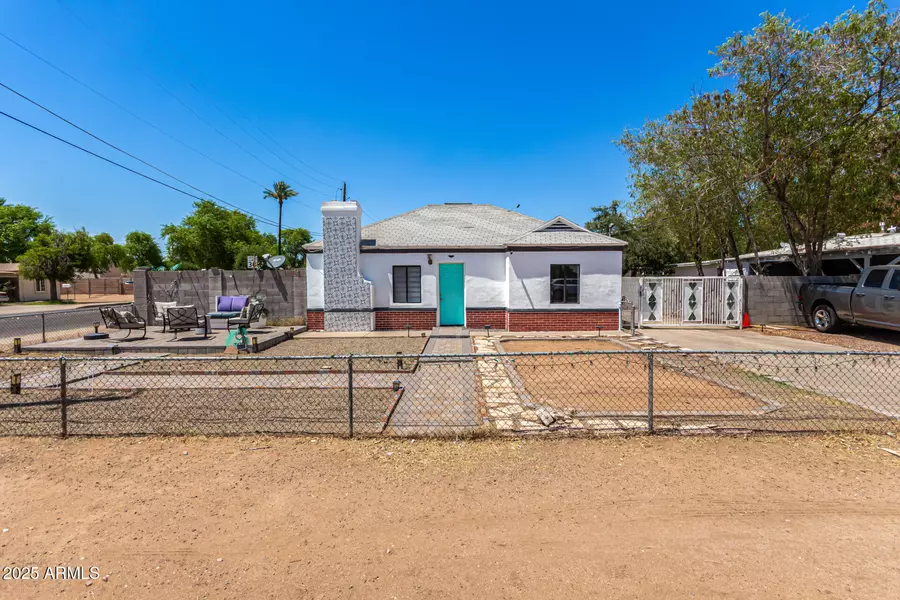 2802 E VIRGINIA Avenue, Phoenix, AZ 85008