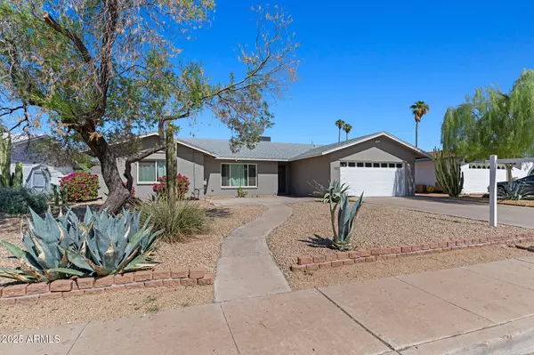 1502 E MINTON Drive, Tempe, AZ 85282