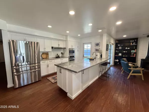 Phoenix, AZ 85021,1742 W BUTLER Drive
