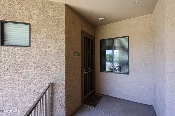 3330 S GILBERT Road #2001, Chandler, AZ 85286