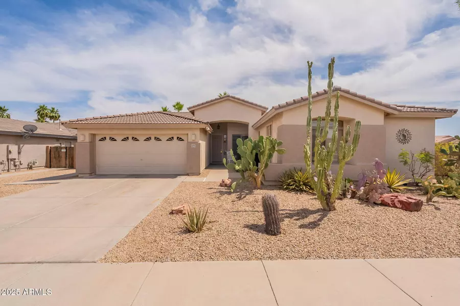16781 W NORTHAMPTON Road, Surprise, AZ 85374