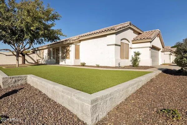 1672 E GAIL Drive, Chandler, AZ 85225