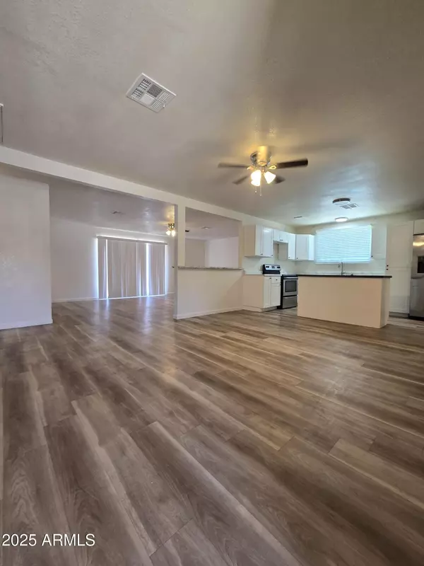 Phoenix, AZ 85031,4911 W MERRELL Street