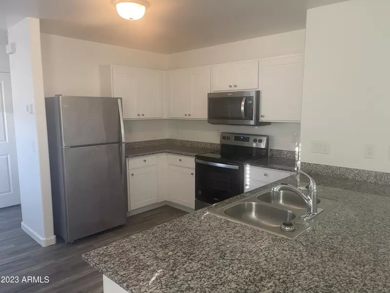 957 W PALO VERDE Avenue, Coolidge, AZ 85128