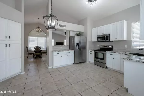 Gilbert, AZ 85233,839 W SILVER CREEK Road