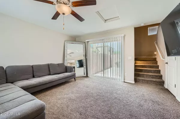 Phoenix, AZ 85043,3916 S 79TH Lane