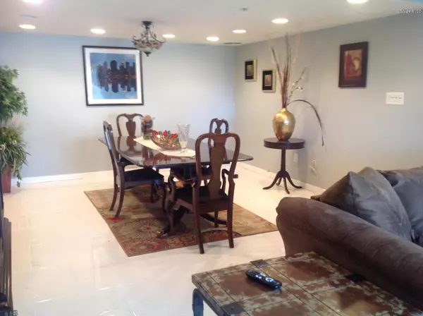 Scottsdale, AZ 85251,7950 E CAMELBACK Road #402