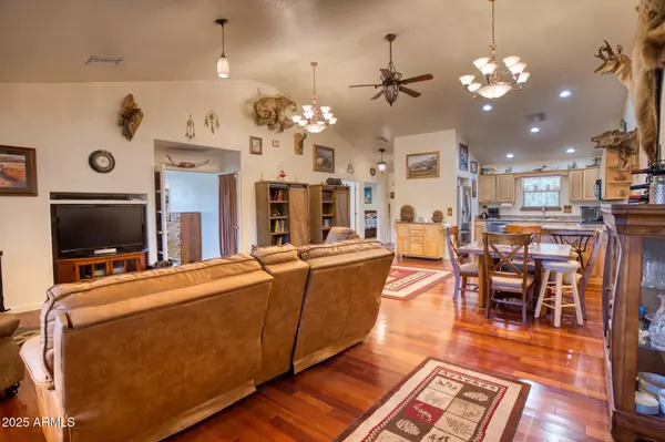 Pinetop, AZ 85935,507 N SKYLANE Road