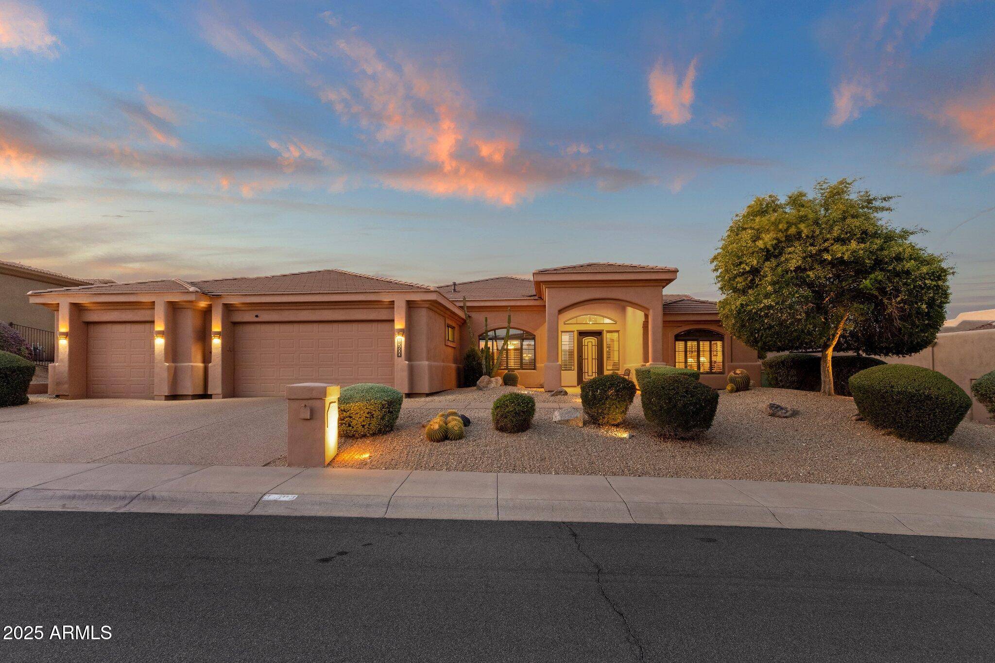 Fountain Hills, AZ 85268,15600 E ROBIN Drive