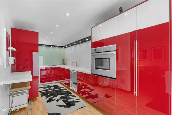 Scottsdale, AZ 85251,4800 N 68TH Street #114