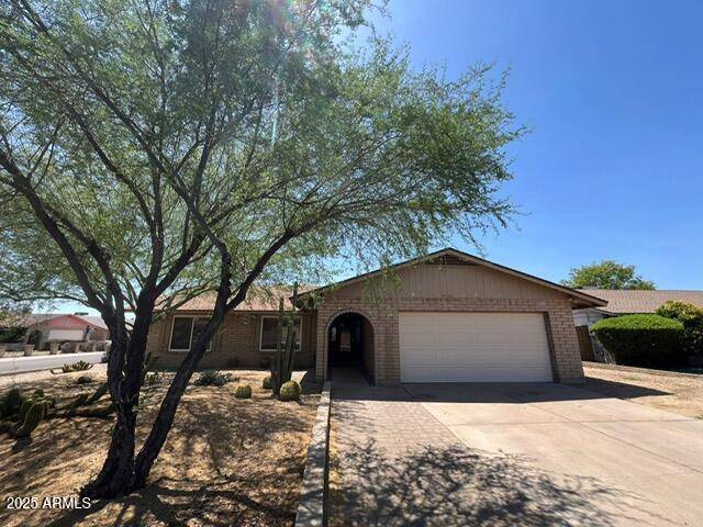 9402 N 48TH Drive, Glendale, AZ 85302