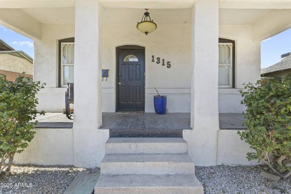 Phoenix, AZ 85007,1315 W WOODLAND Avenue