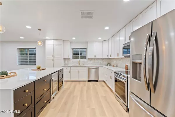 Phoenix, AZ 85029,3506 W YUCCA Street