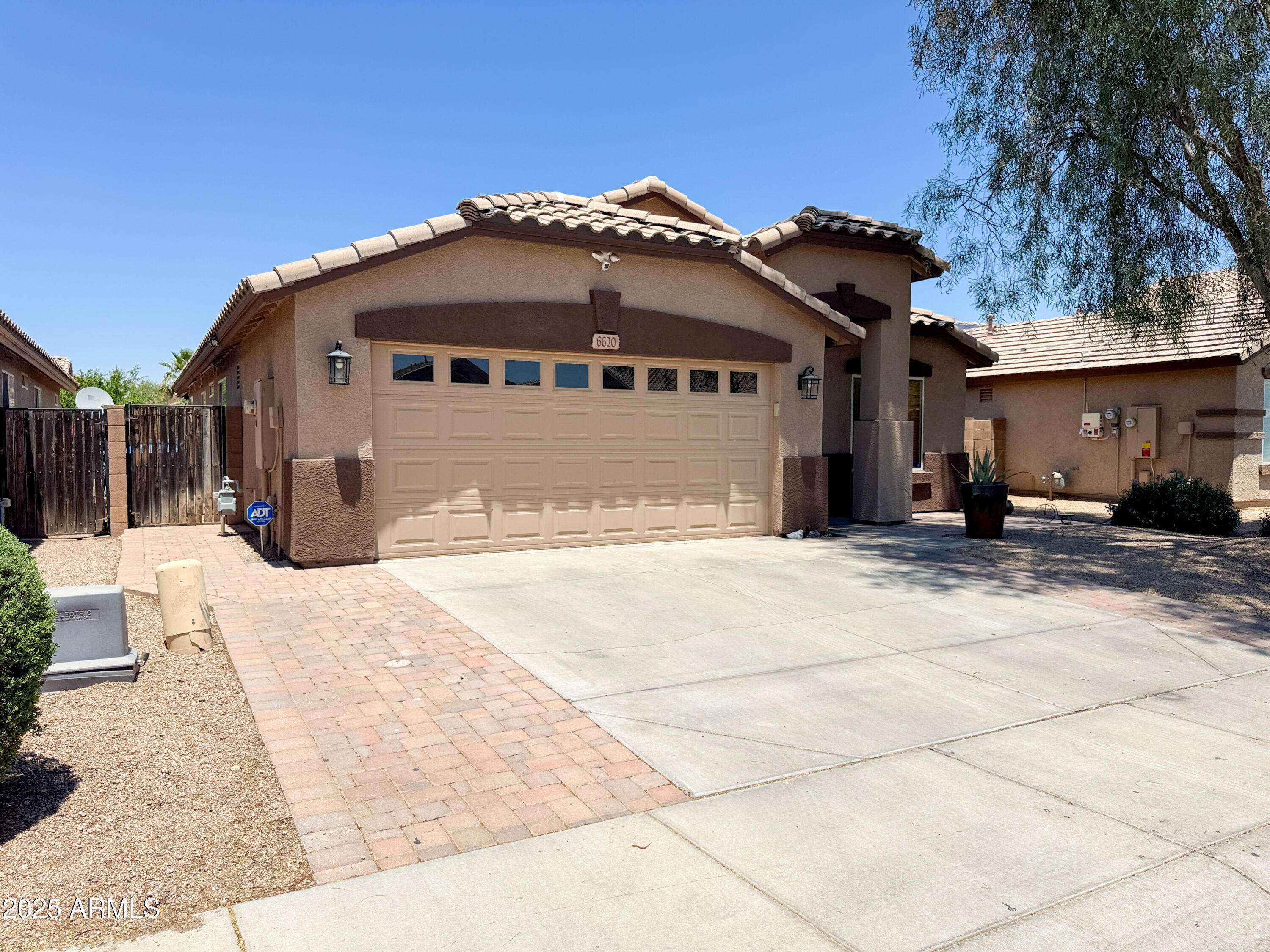 Phoenix, AZ 85043,6620 W WATKINS Street