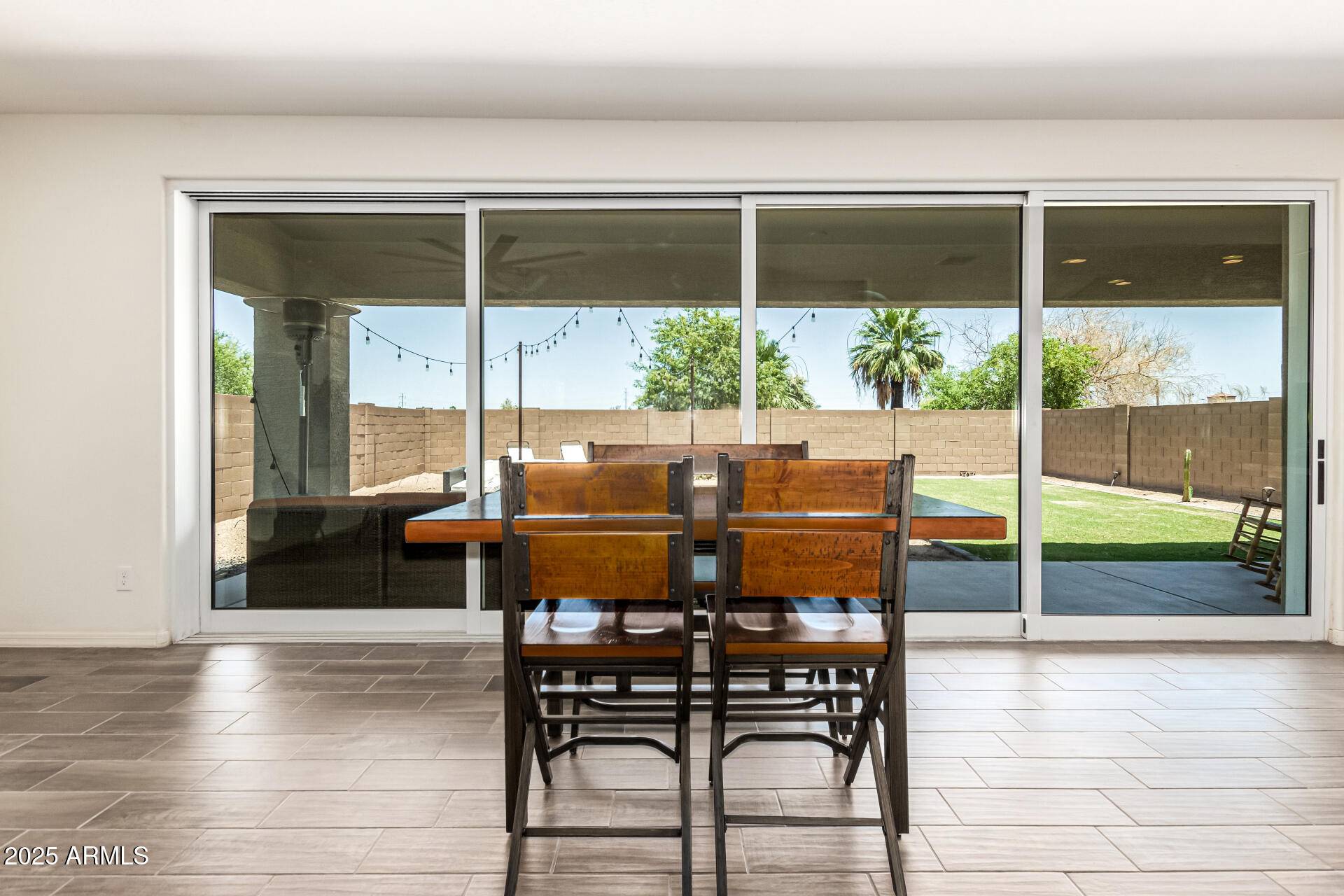 Phoenix, AZ 85042,820 E CONSTANCE Way
