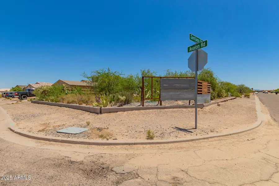 14771 S AVALON Road, Arizona City, AZ 85123