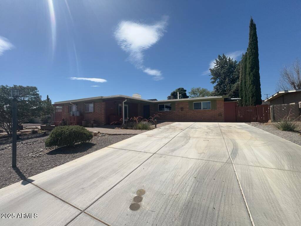 Sierra Vista, AZ 85635,1516 N CUSHMAN Drive