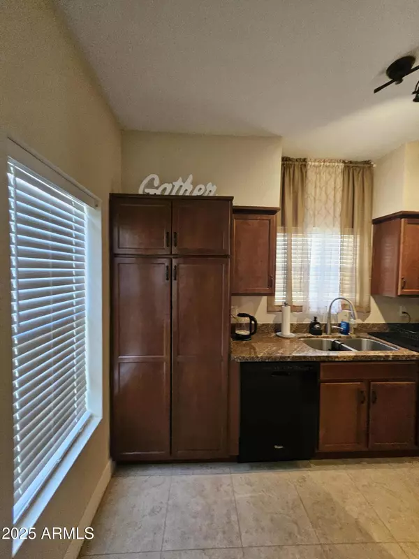 Scottsdale, AZ 85251,8020 E THOMAS Road #306
