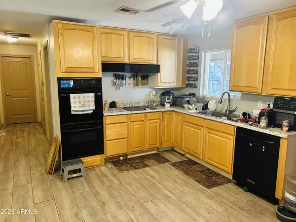 Apache Junction, AZ 85120,2185 W GREASEWOOD Street
