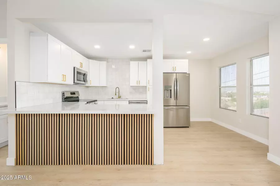 1102 W PEORIA Avenue #17, Phoenix, AZ 85029