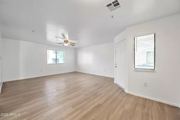 Phoenix, AZ 85033,3065 N 67TH Avenue #236