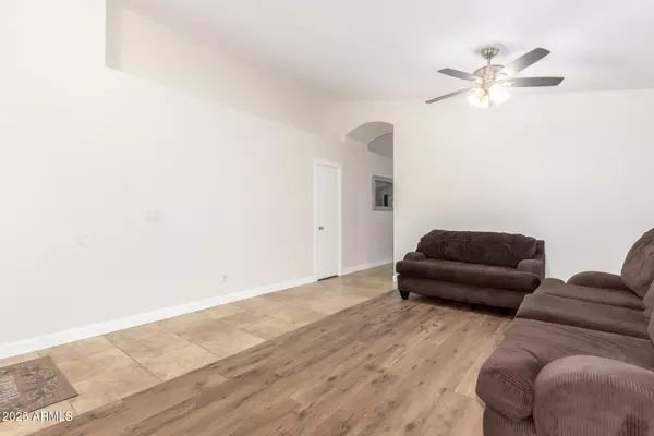 Mesa, AZ 85208,1020 S ESMERALDA Street