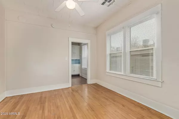 Phoenix, AZ 85006,1238 E PIERCE Street