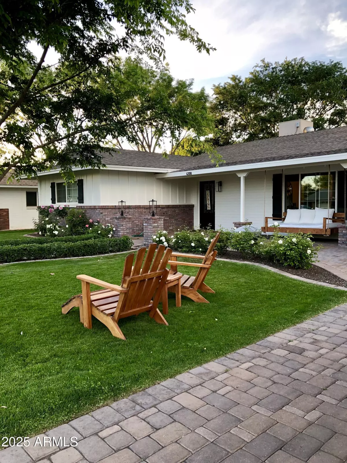 Phoenix, AZ 85018,4308 E WELDON Avenue