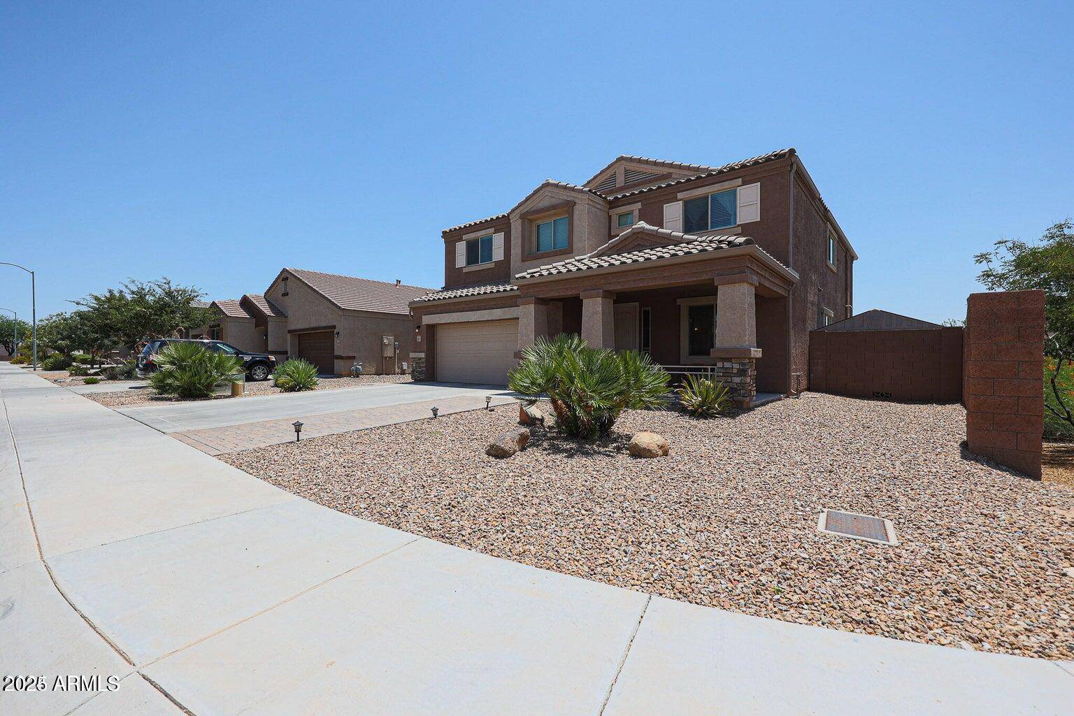9337 W MEDLOCK Drive, Glendale, AZ 85305