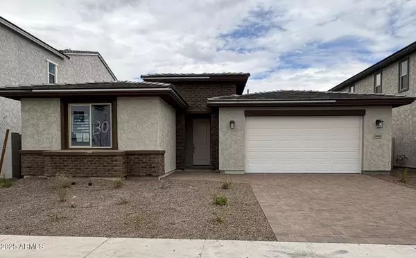 18048 W LARKSPUR Drive, Goodyear, AZ 85338