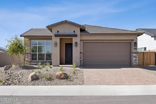 19317 W SAN JUAN Avenue, Litchfield Park, AZ 85340