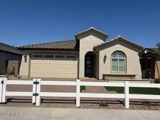 Litchfield Park, AZ 85340,18941 W MONTEROSA Street