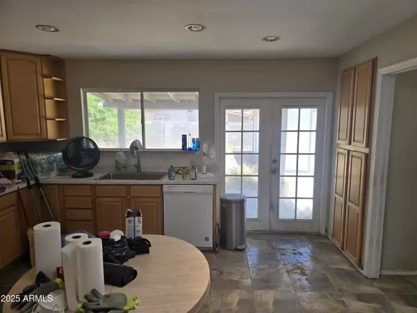Apache Junction, AZ 85120,1843 S PAPAGO Drive