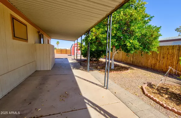 Casa Grande, AZ 85122,1637 N SANDALWOOD Drive