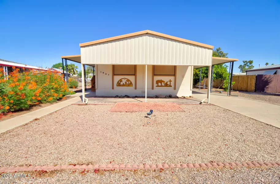 1637 N SANDALWOOD Drive, Casa Grande, AZ 85122