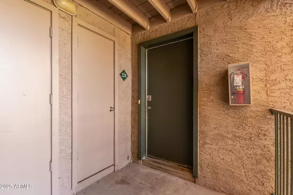 Scottsdale, AZ 85251,7777 E MAIN Street #228