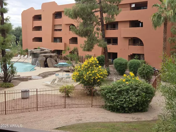 Phoenix, AZ 85032,12222 N PARADISE VILLAGE Parkway S #220